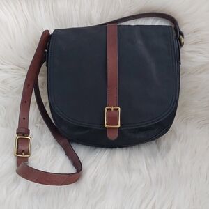 Fossil Kendall Black Leather Saddle Crossbody Bag Minimalist Handbag Messenger
